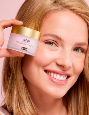 Crema para rostro y labios recomendada para hidratar día y noche Isdin Isdinceutics para piel sensible