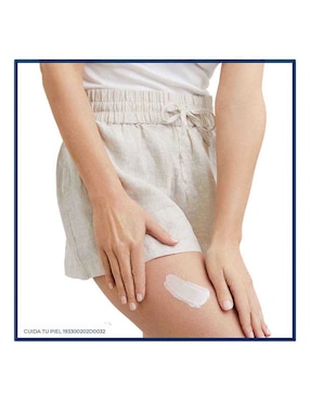 Crema para cuerpo recomendada para hidratar día y noche Eucerin para piel seca
