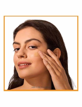 Tratamiento facial Eucerin Sun Hydrofluid Tono Medio FPS50+ Eucerin Sun para eliminar el brillo