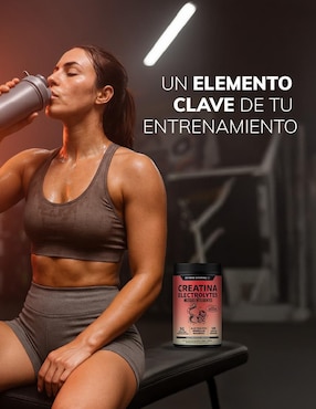 Creatina monohidratada con electrolitos y ciclodextrina Beyond Vitamins con creatina micronizada sabor frutos rojos de 360 g
