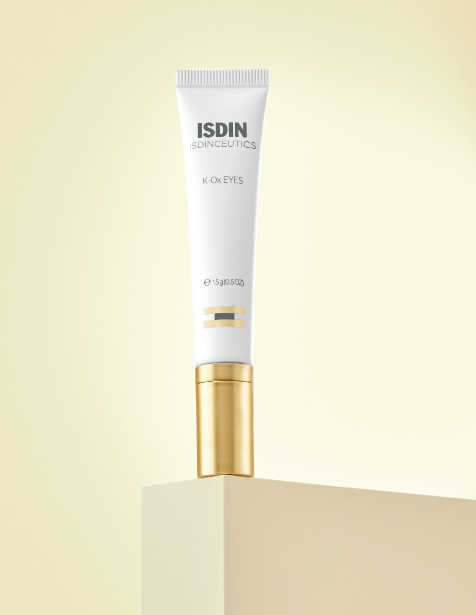 Crema para contorno de ojos recomendada para desinflamar y relajar día y noche para todo tipo piel 4