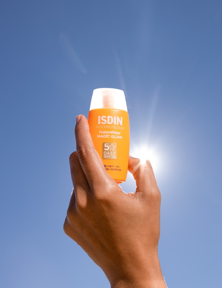 Protector solar FPS 30 Fusion Water Magic Glow 3