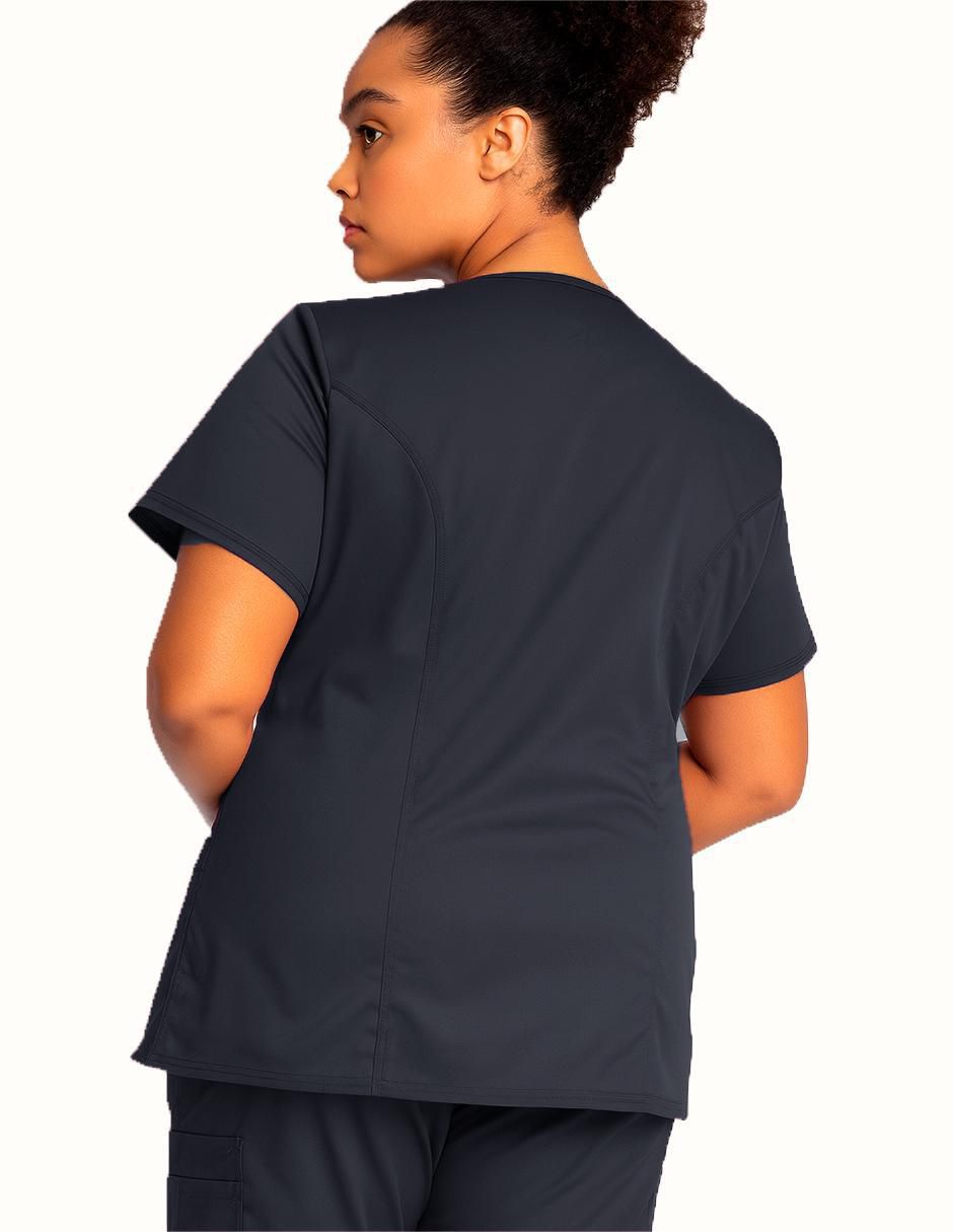 Pijama quirúrgica estilo relajado para mujer 2