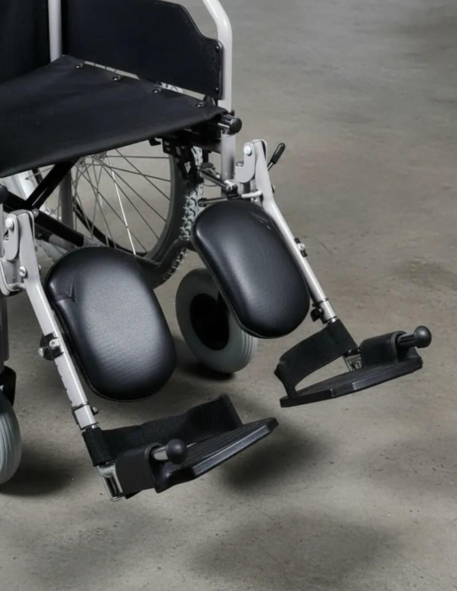 Silla de ruedas R218061BR-TN 3
