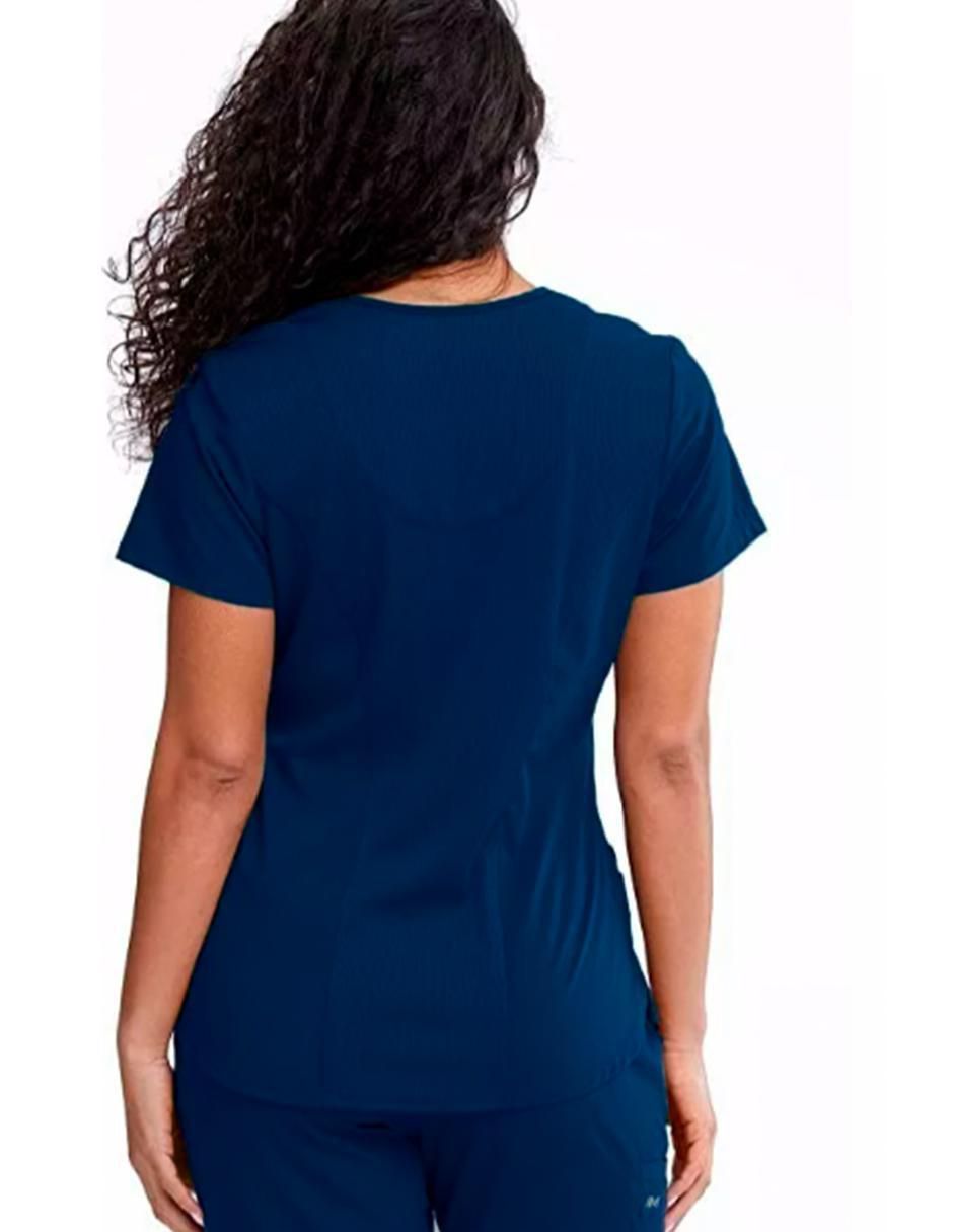 Pijama quirúrgica estilo relajado para mujer 3