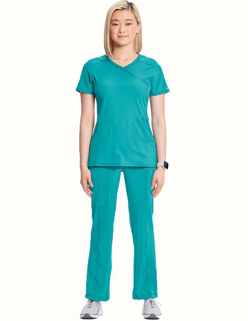Pijama quirúrgica estilo recto para mujer Pijama quirúrgica estilo recto para mujer