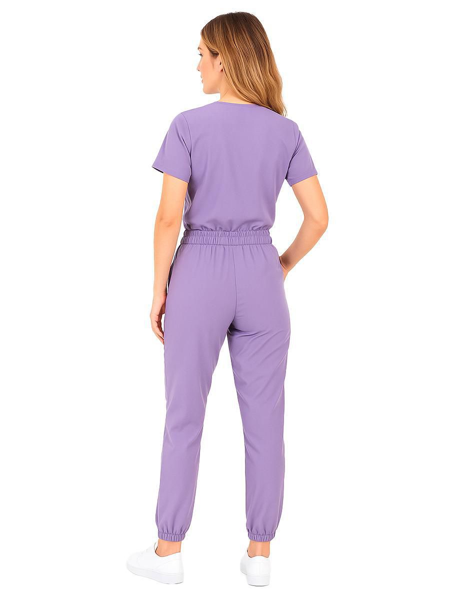 Pijama quirúrgica estilo relajado para mujer 3
