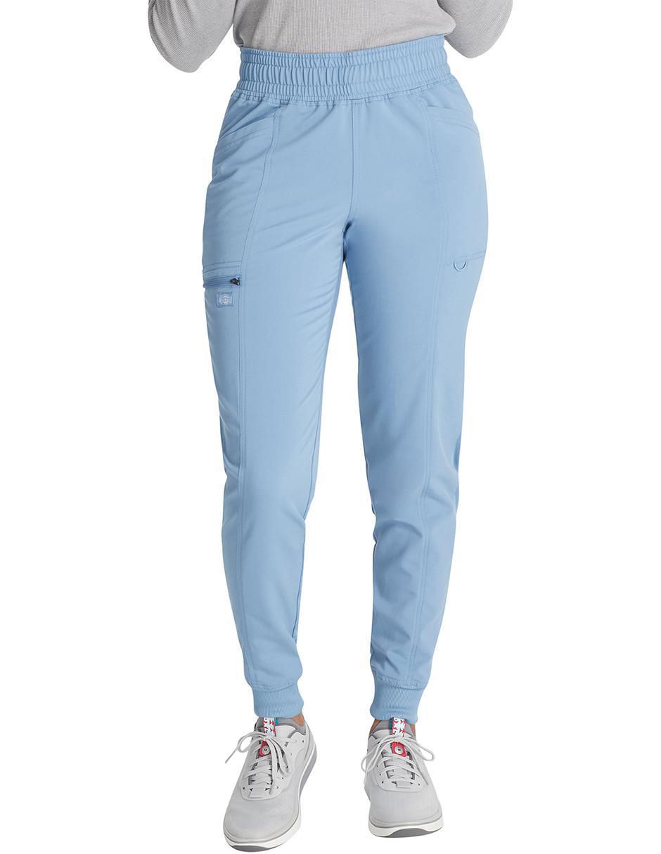 Pijama quirúrgica estilo regular para mujer 7