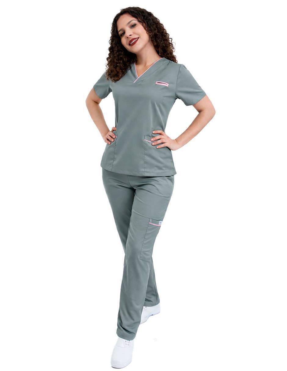 Pijama quirúrgica estilo relajado para mujer 2