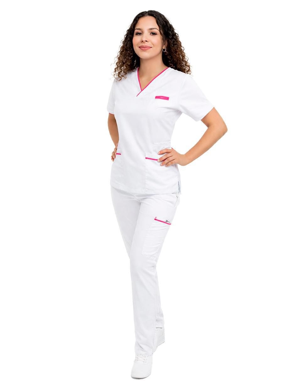 Pijama quirúrgica estilo relajado para mujer 2