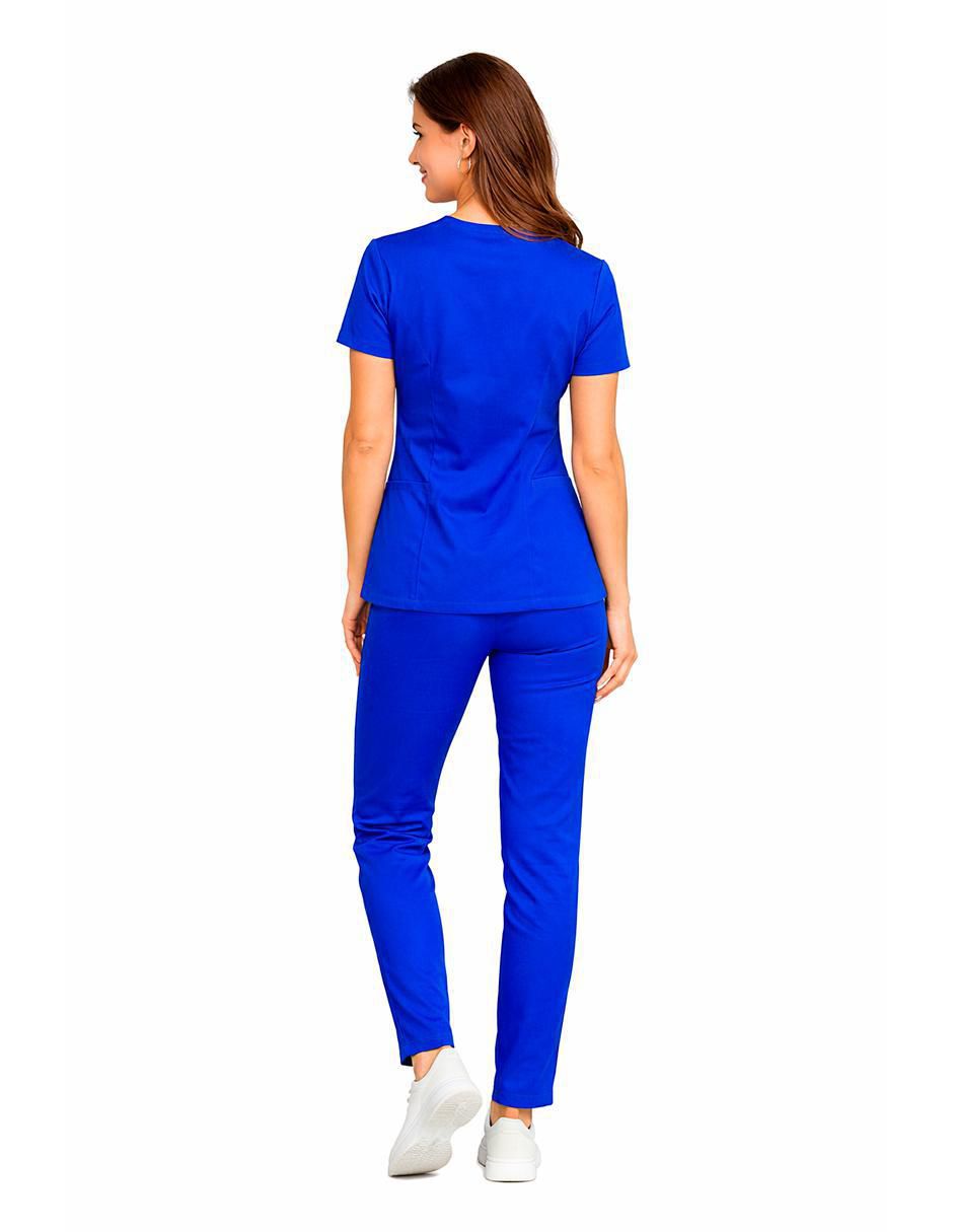 Pijama quirúrgica estilo relajado para mujer 3