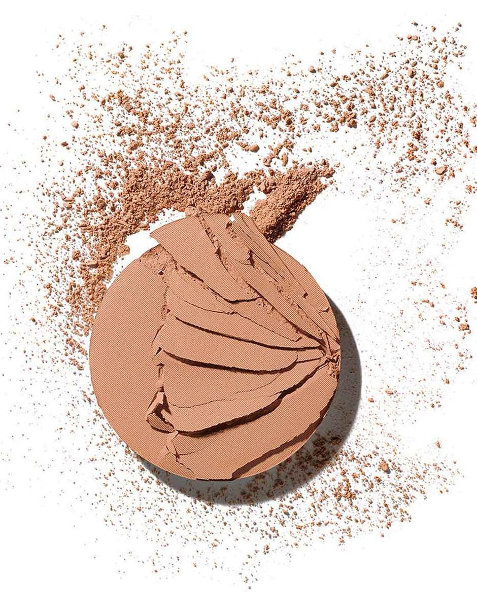 Base de maquillaje polvo compacto Laboratoire Dermatologique acabado natural 6